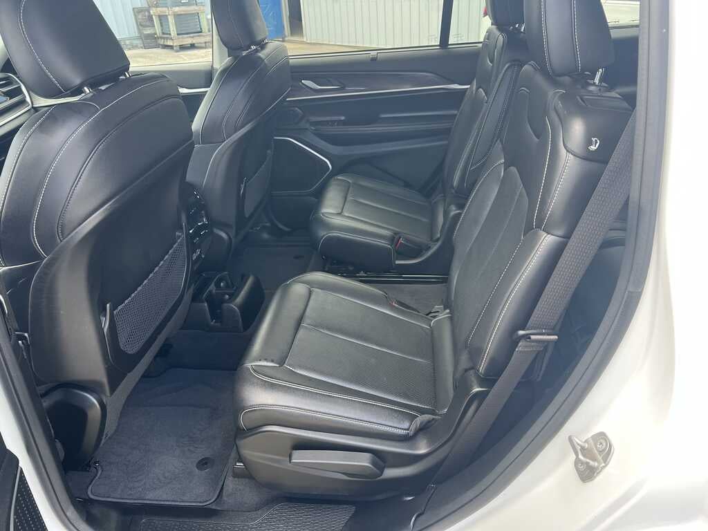 2022 Jeep Grand Cherokee L Limited 4x4