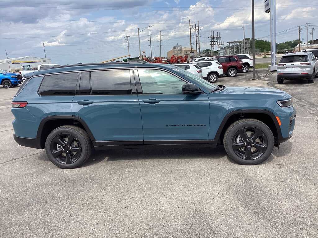 2026 Jeep Grand Cherokee GRAND CHEROKEE L LIMITED 4X4