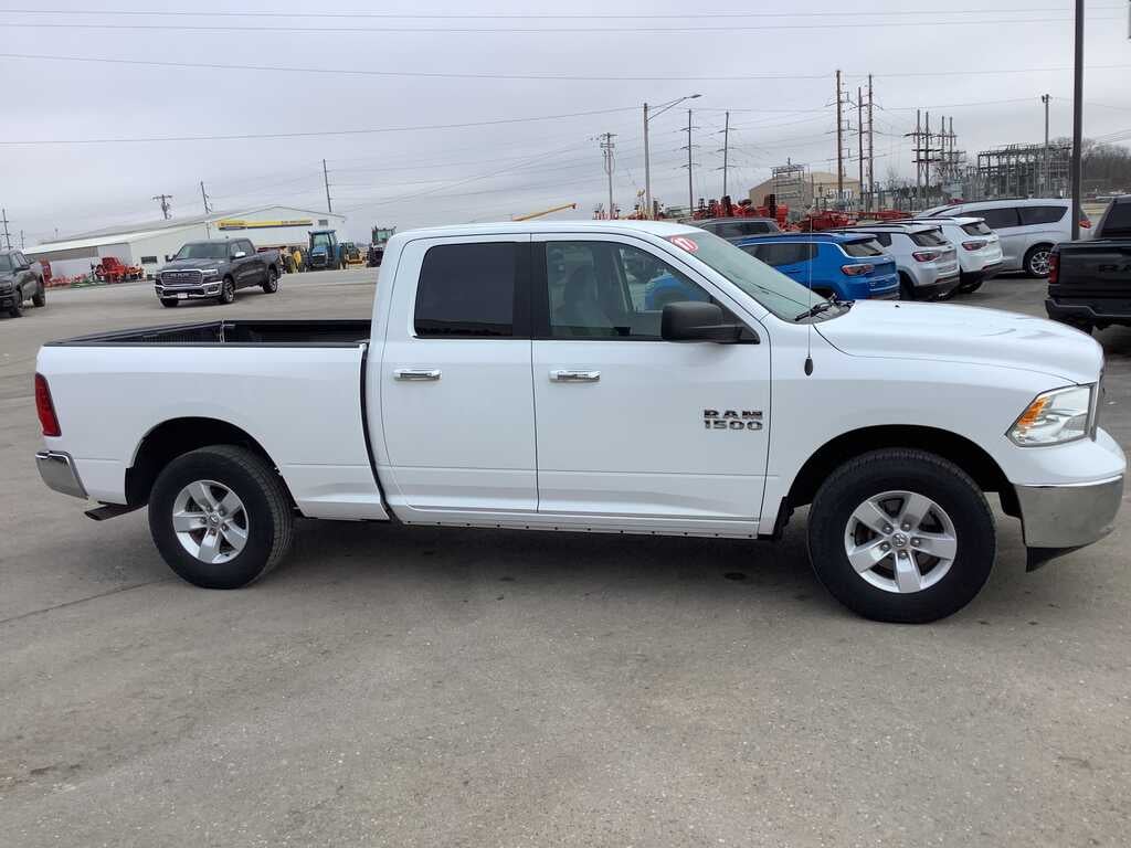 2017 RAM 1500 SLT Quad Cab 4x4 6'4' Box