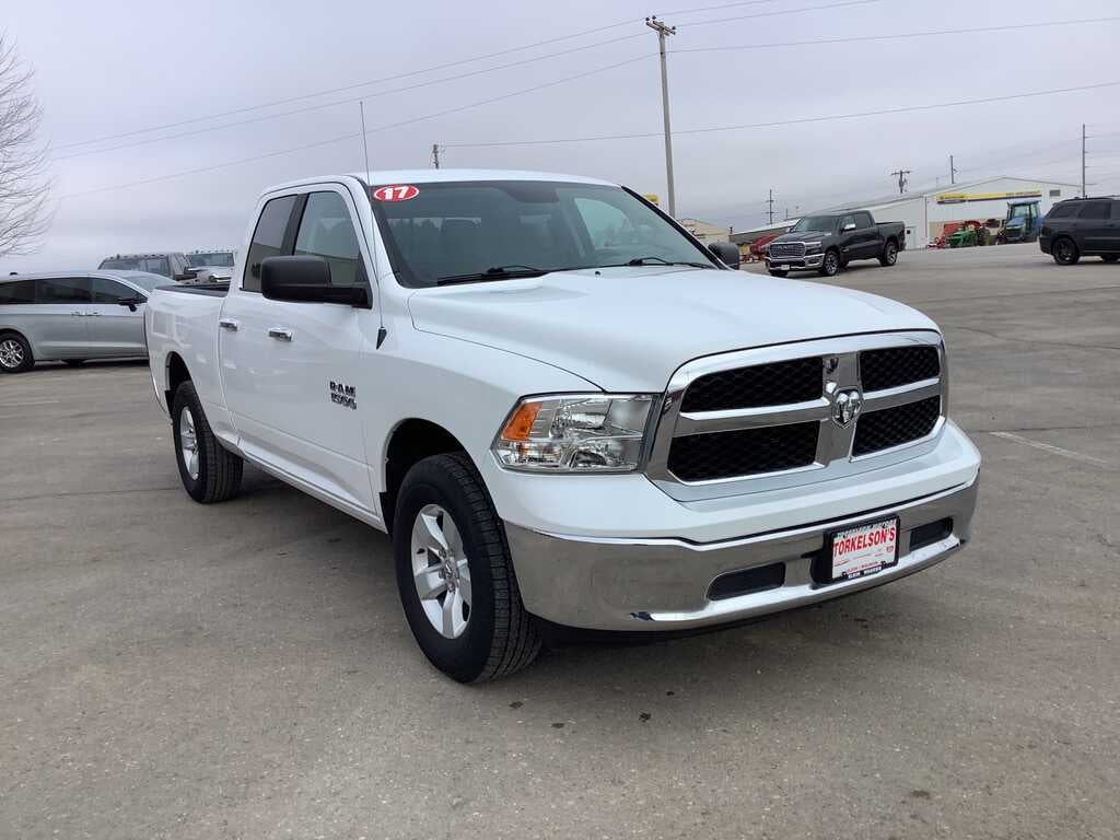 2017 RAM 1500 SLT Quad Cab 4x4 6'4' Box
