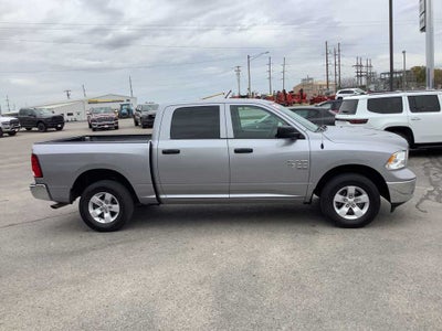 2022 RAM 1500 Classic SLT Crew Cab 4x4 5'7' Box