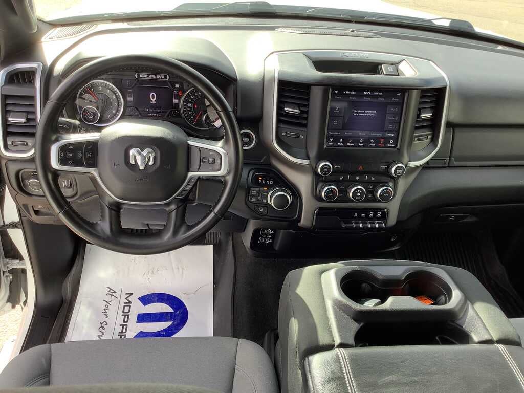 2021 RAM 1500 Big Horn Crew Cab 4x4 5'7' Box