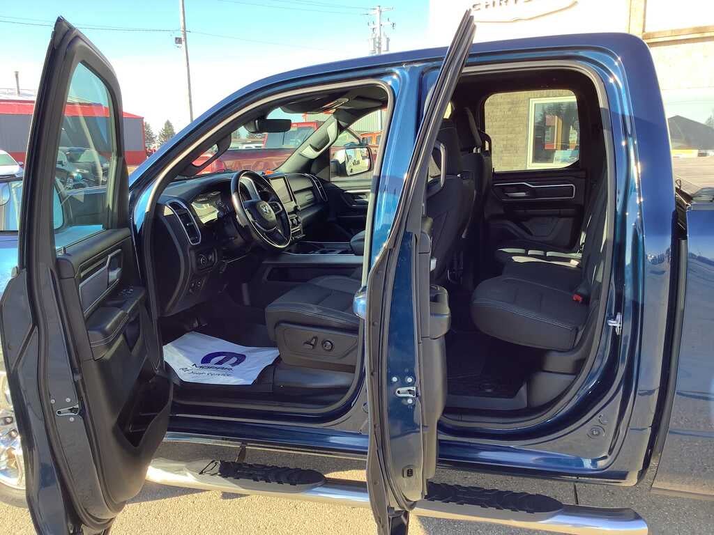 2022 RAM 1500 Big Horn Quad Cab 4x4 6'4' Box