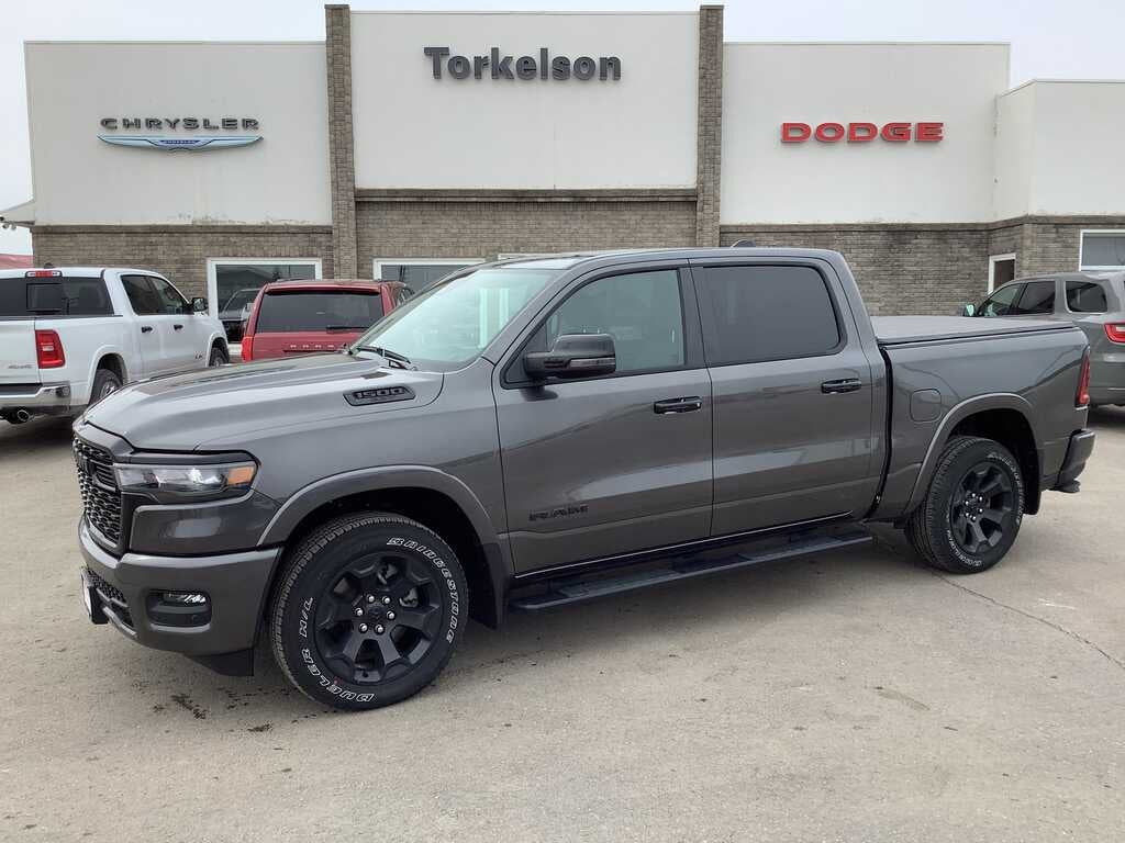 2025 RAM 1500 Big Horn Crew Cab 4x4 5'7' Box