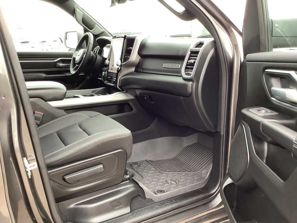 2025 RAM 1500 Big Horn Crew Cab 4x4 5'7' Box