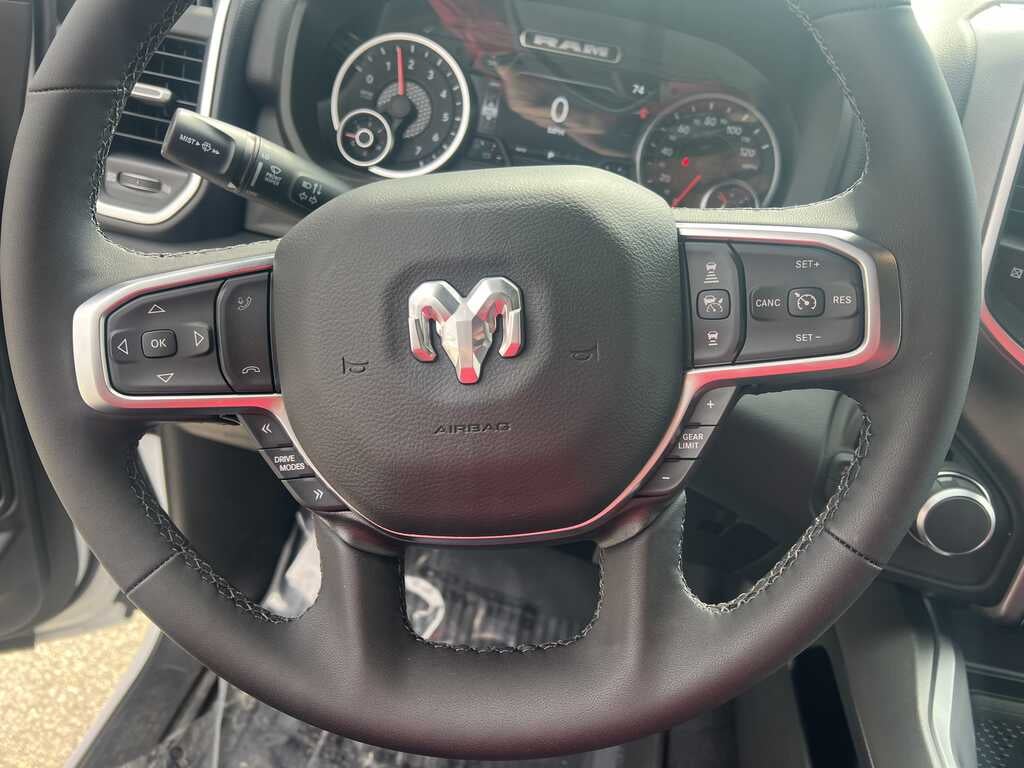 2026 RAM 1500 Crew Cab Big Horn Night 4x4