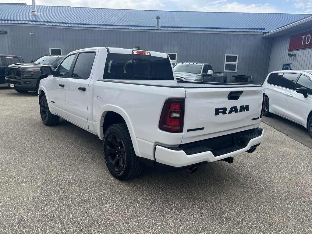 2026 RAM 1500 Crew Cab Big Horn Night 4x4