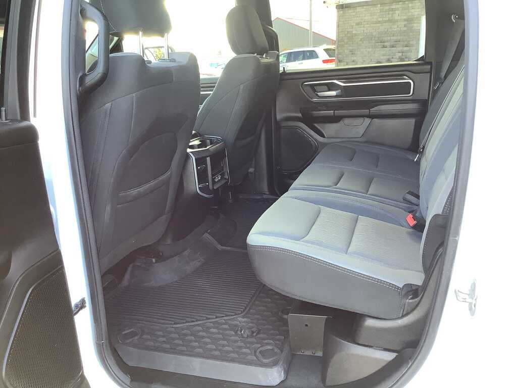 2023 RAM 1500 Big Horn Crew Cab 4x4 5'7' Box