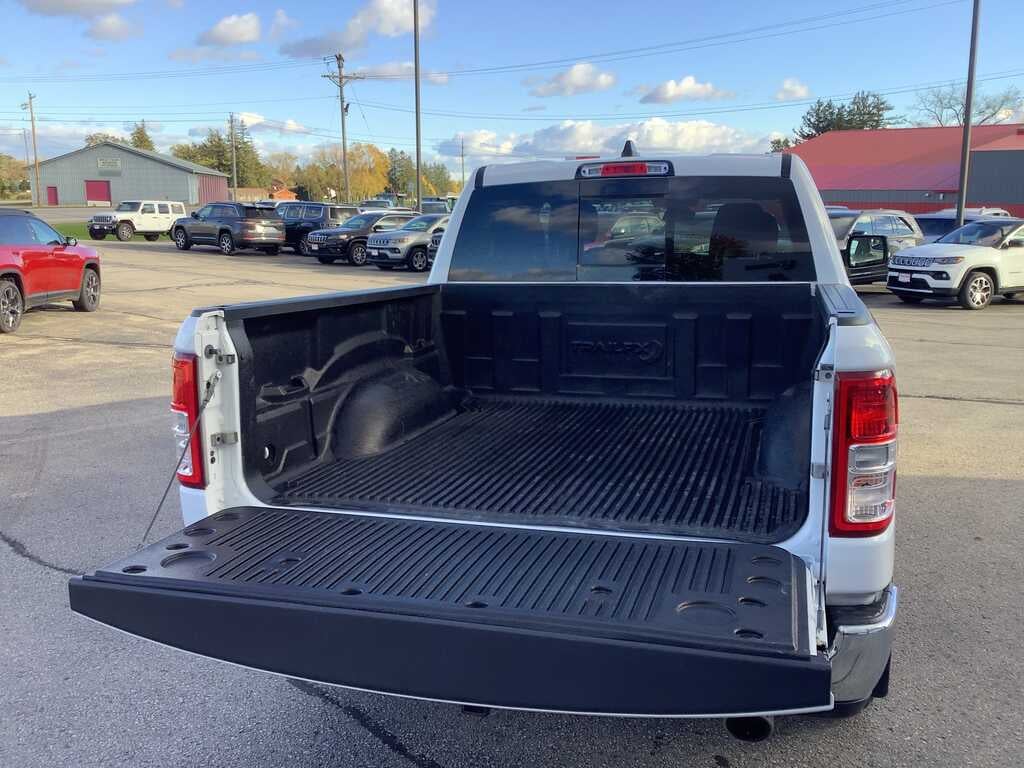 2023 RAM 1500 Big Horn Crew Cab 4x4 5'7' Box