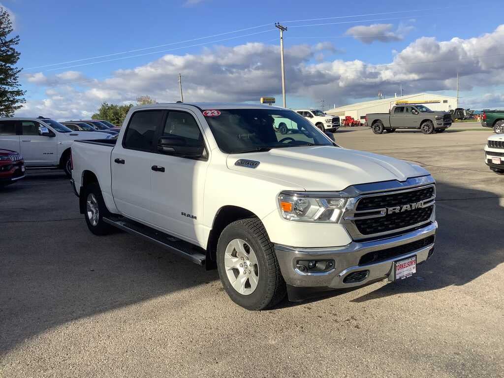2023 RAM 1500 Big Horn Crew Cab 4x4 5'7' Box