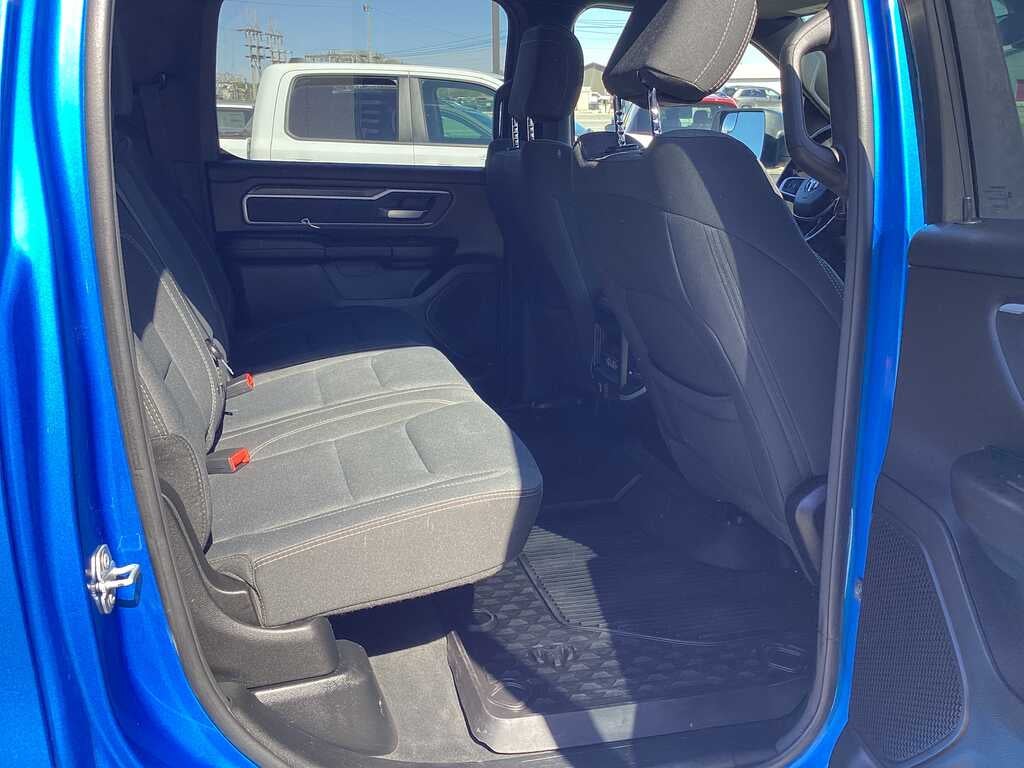 2021 RAM 1500 Crew Cab Big Horn 4x4
