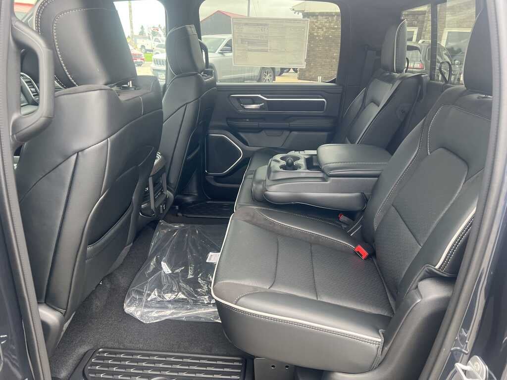 2027 RAM Ram 1500 RAM 1500 LARAMIE CREW CAB 4X4 5'7' BOX