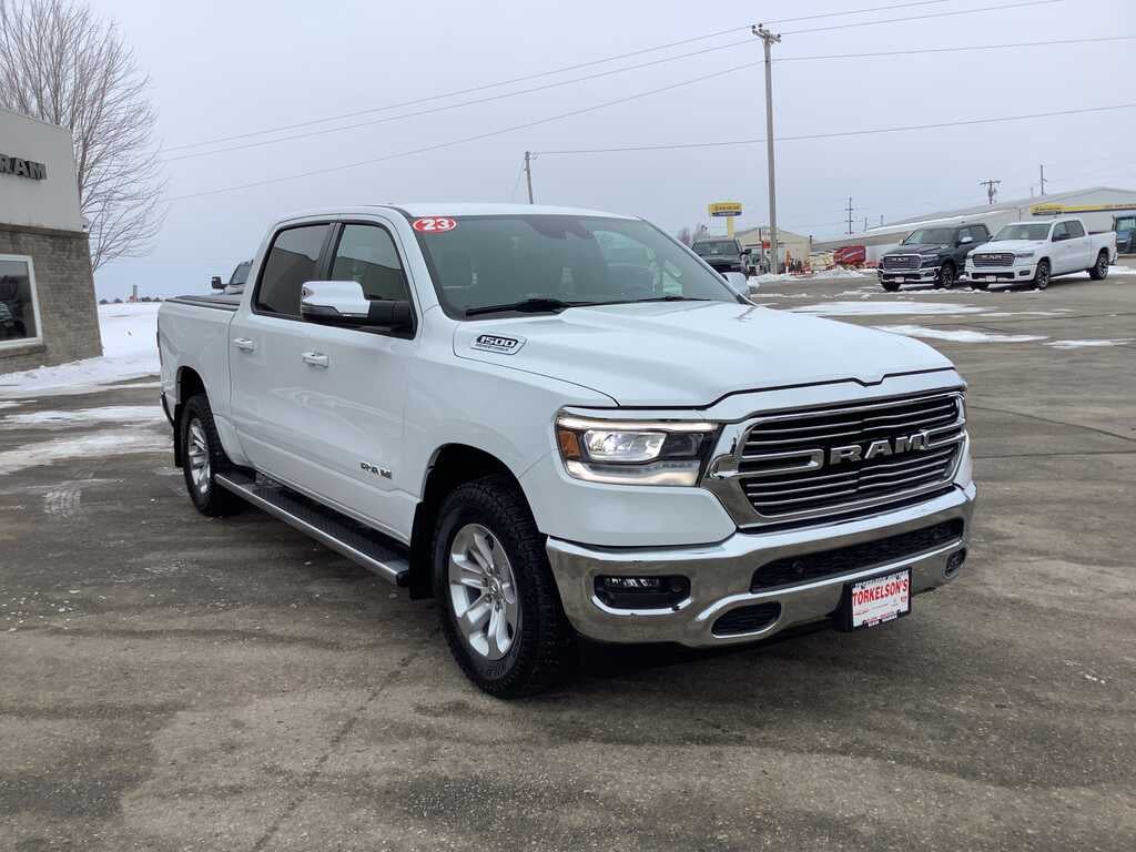 2023 RAM 1500 Laramie Crew Cab 4x4 5'7' Box