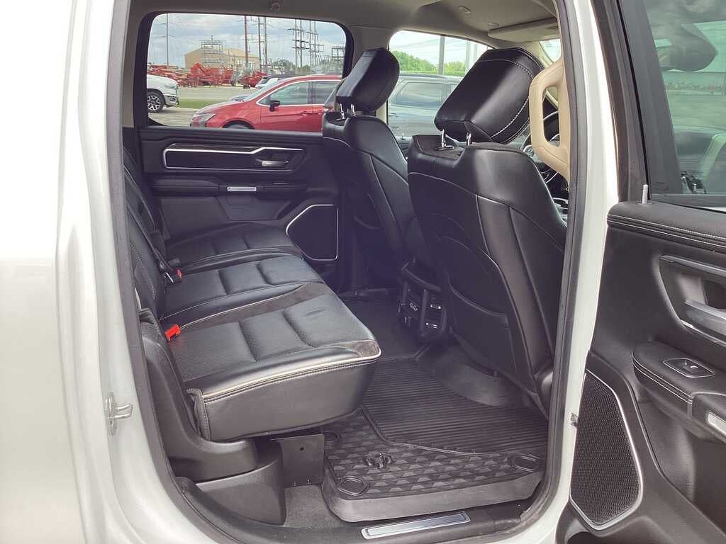 2019 RAM 1500 Crew Cab Laramie 4x4