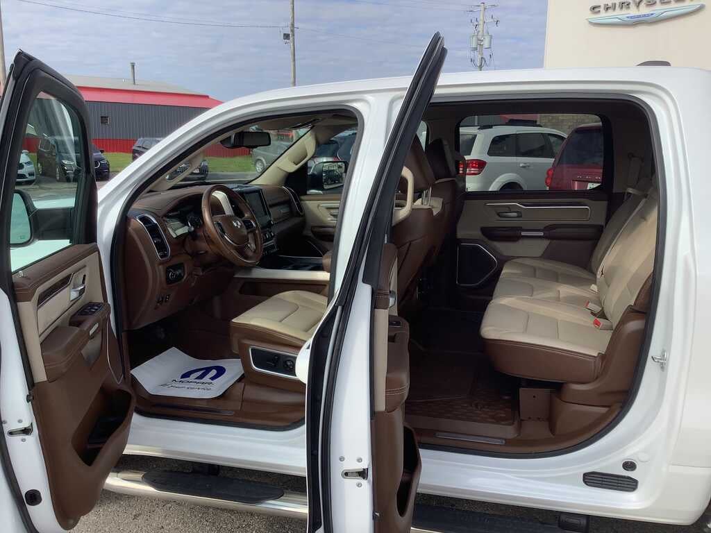 2019 RAM 1500 Crew Cab Laramie 4x4