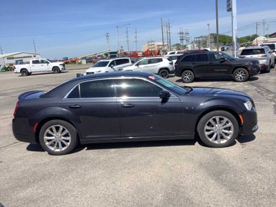 2015 Chrysler 300 Limited