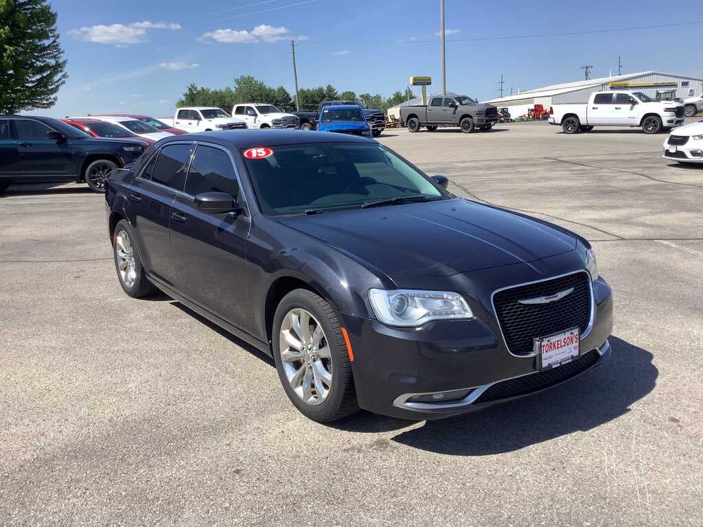 2015 Chrysler 300 Limited