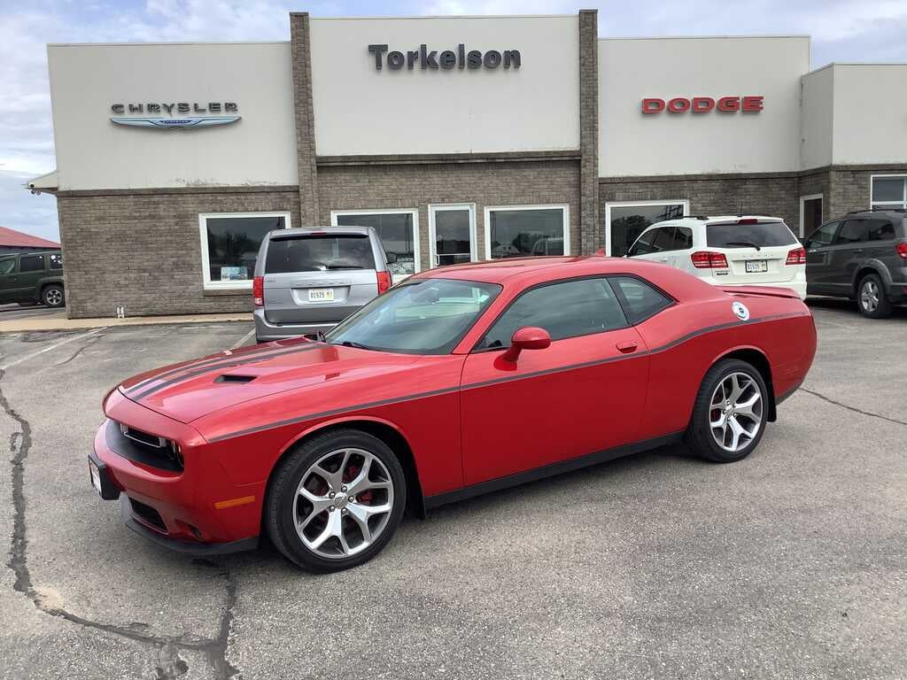 2015 Dodge Challenger SXT Plus