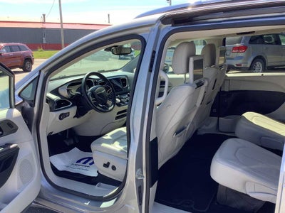 2020 Chrysler Pacifica Touring L Plus