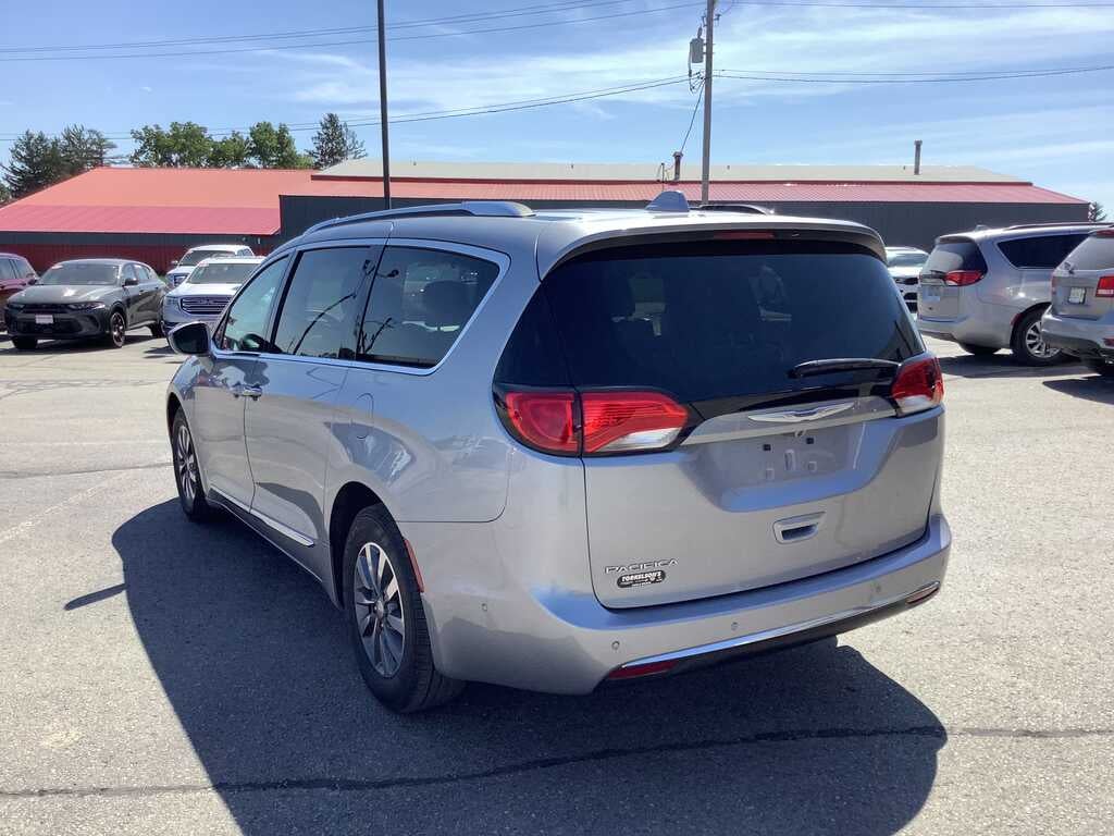 2020 Chrysler Pacifica Touring L Plus