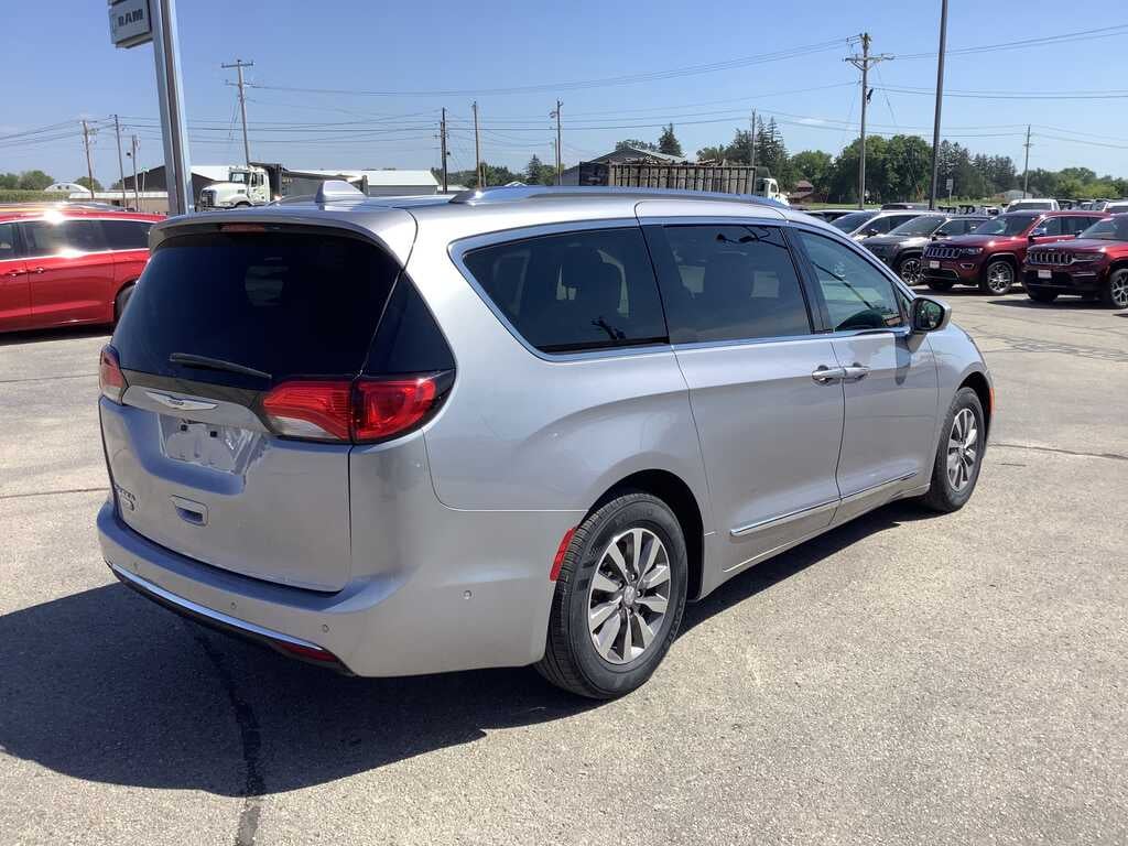 2020 Chrysler Pacifica Touring L Plus