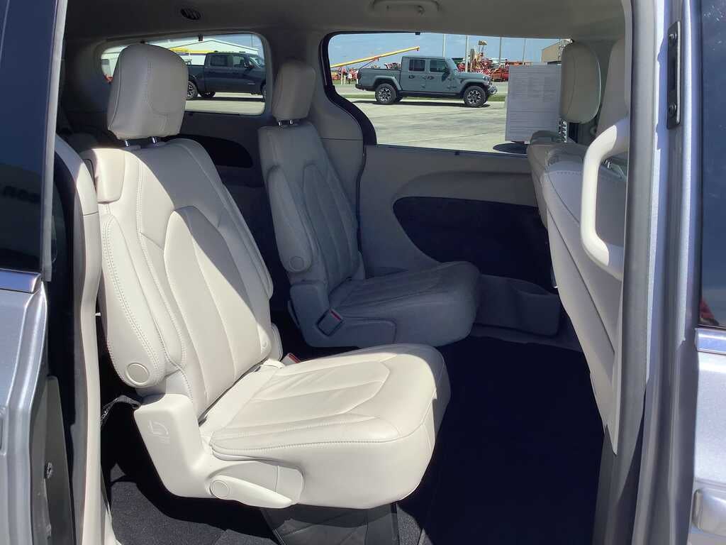 2020 Chrysler Pacifica Touring L Plus