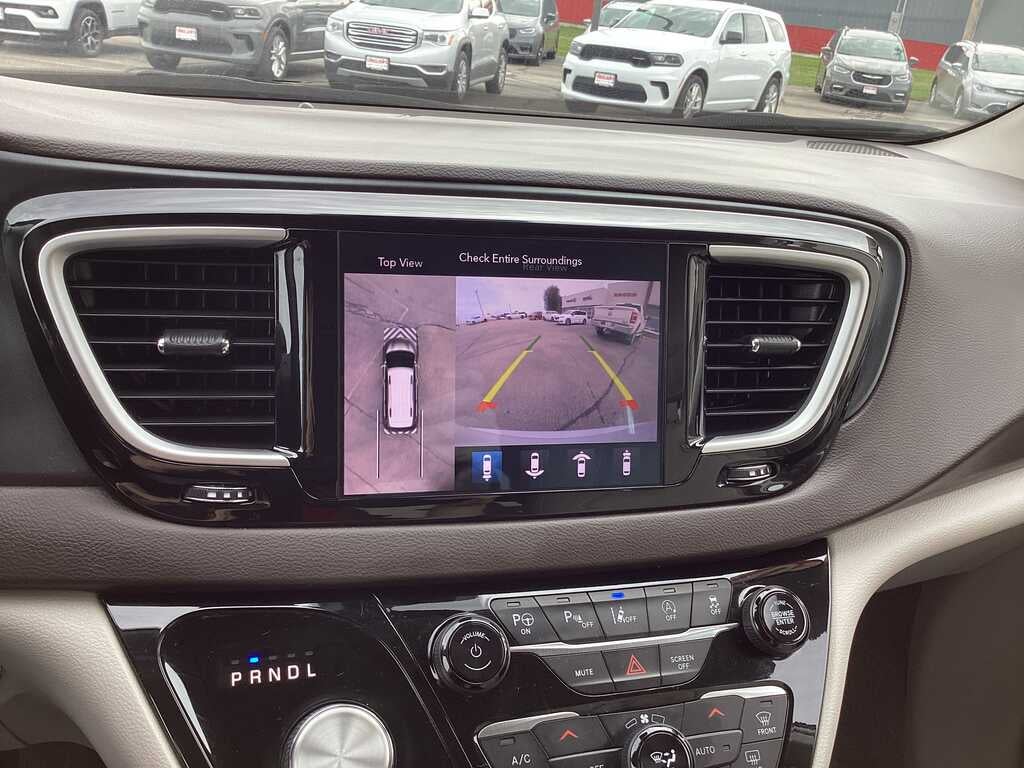 2020 Chrysler Pacifica Touring L Plus