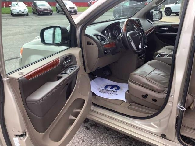 2014 Chrysler Town & Country Limited