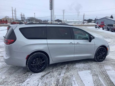 2026 Chrysler Pacifica PACIFICA SELECT AWD