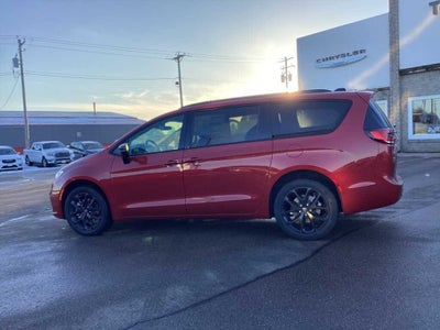 2026 Chrysler Pacifica PACIFICA SELECT AWD