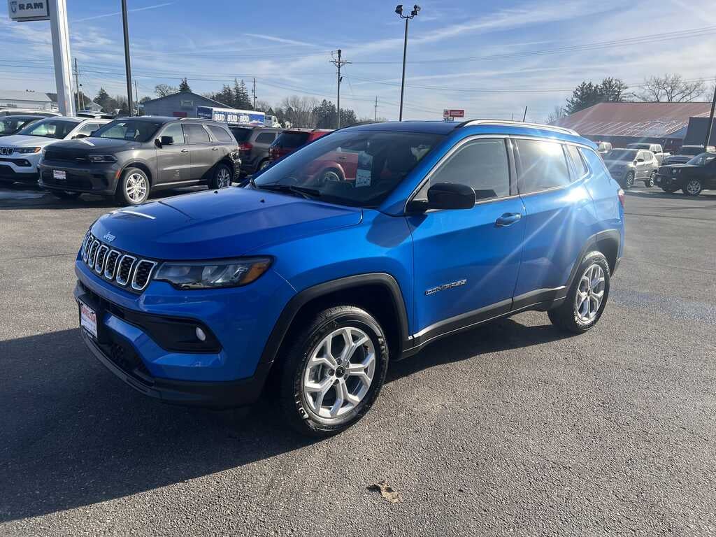 2026 Jeep Compass COMPASS LATITUDE 4X4