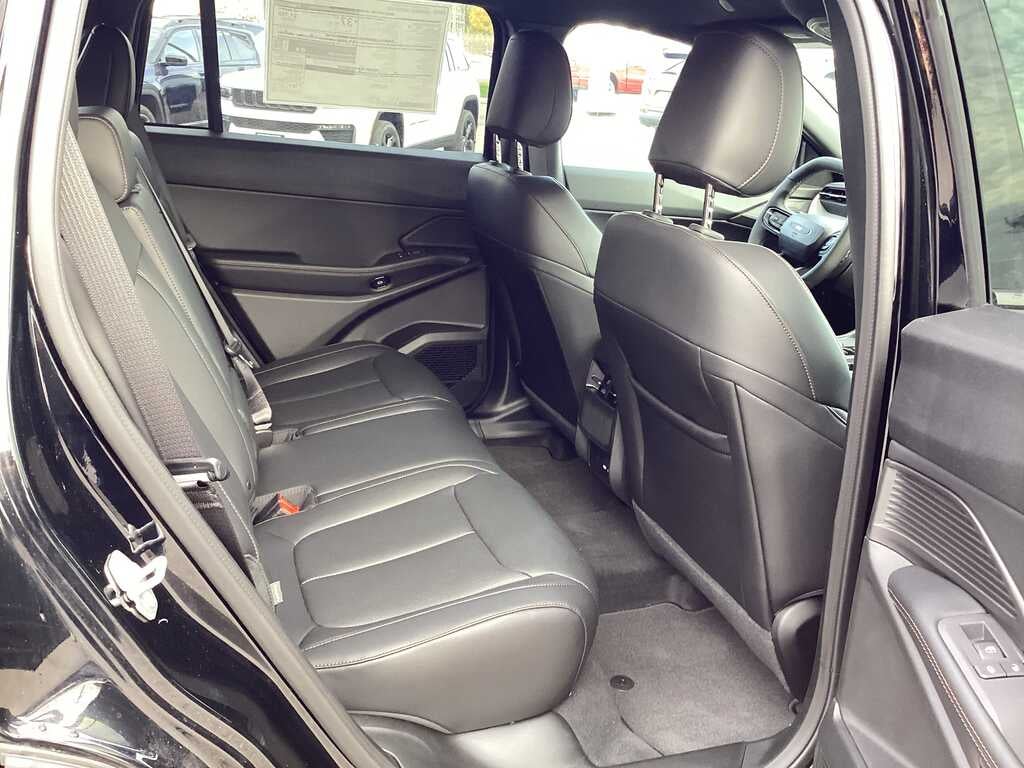 2026 Jeep Cherokee Limited 4x4