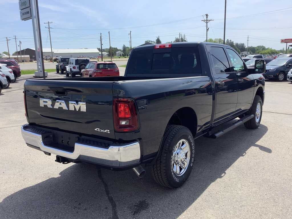 2026 RAM Ram 3500 RAM 3500 TRADESMAN CREW CAB 4X4 6'4' BOX