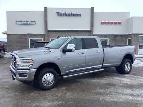 2023 RAM 3500 Laramie Crew Cab 4x4 8' Box