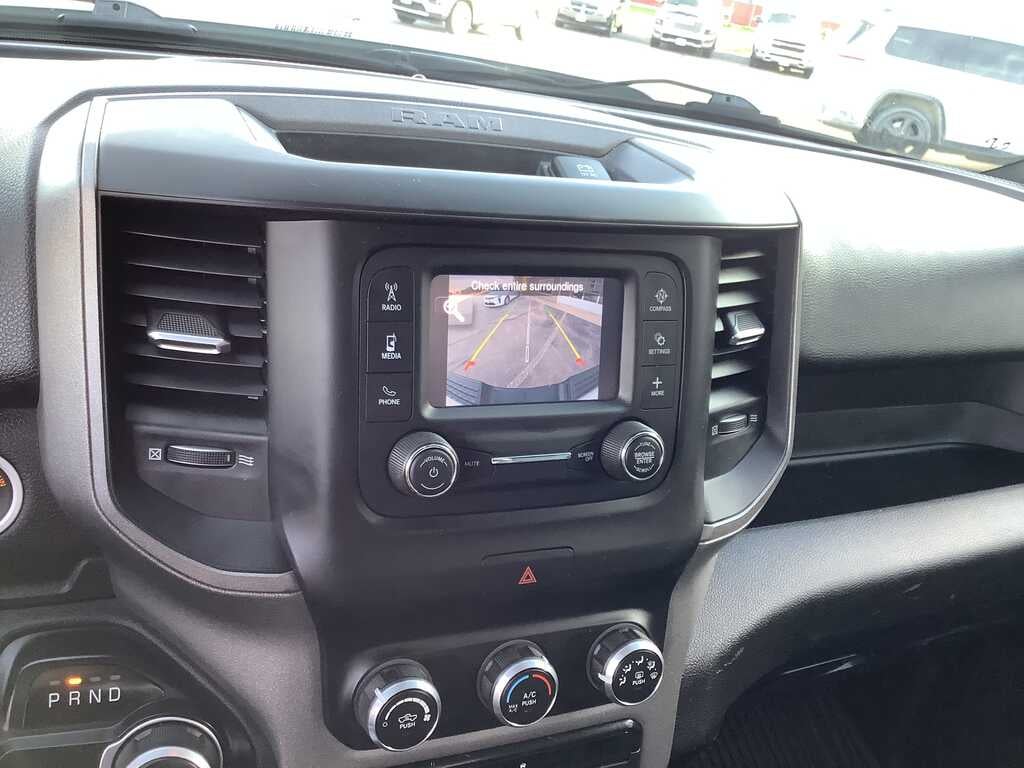 2021 RAM 2500 Tradesman Regular Cab 4x4 8' Box