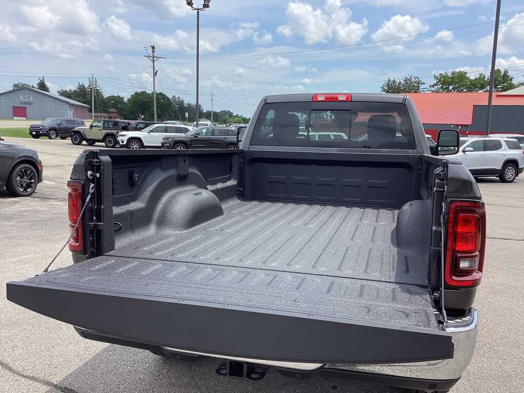 2026 RAM Ram 2500 RAM 2500 TRADESMAN REGULAR CAB 4X4 8' BOX