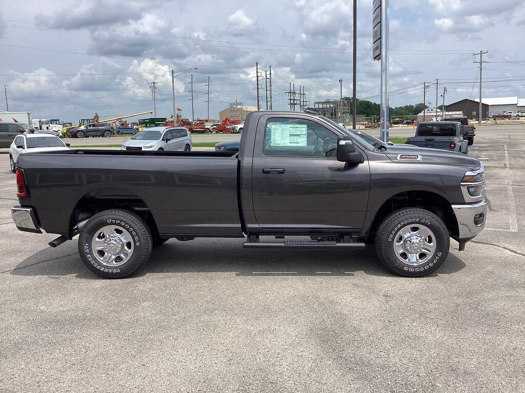 2026 RAM Ram 2500 RAM 2500 TRADESMAN REGULAR CAB 4X4 8' BOX