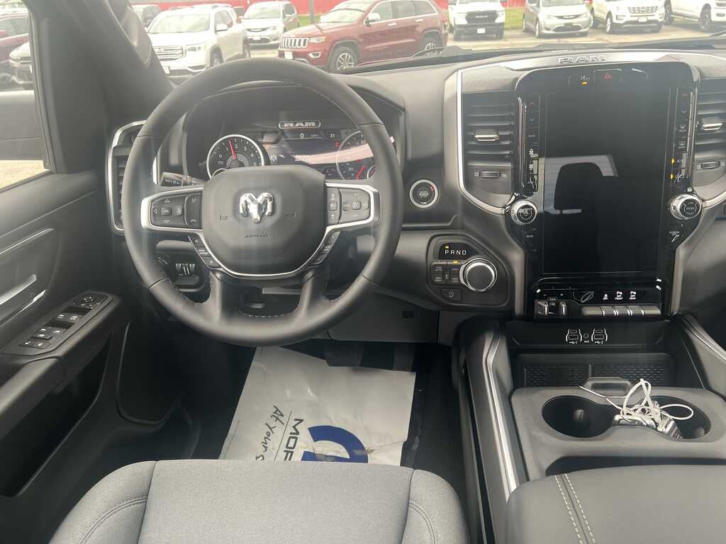 2026 RAM 1500 RAM 1500 BIG HORN CREW CAB 4X4 5'7' BOX