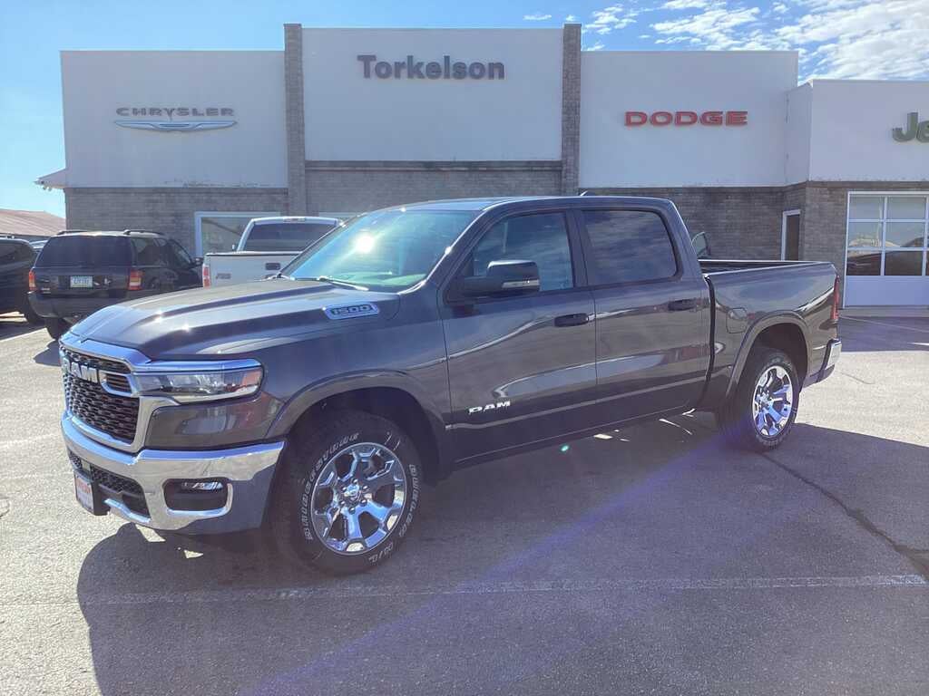 2026 RAM 1500 RAM 1500 BIG HORN CREW CAB 4X4 5'7' BOX