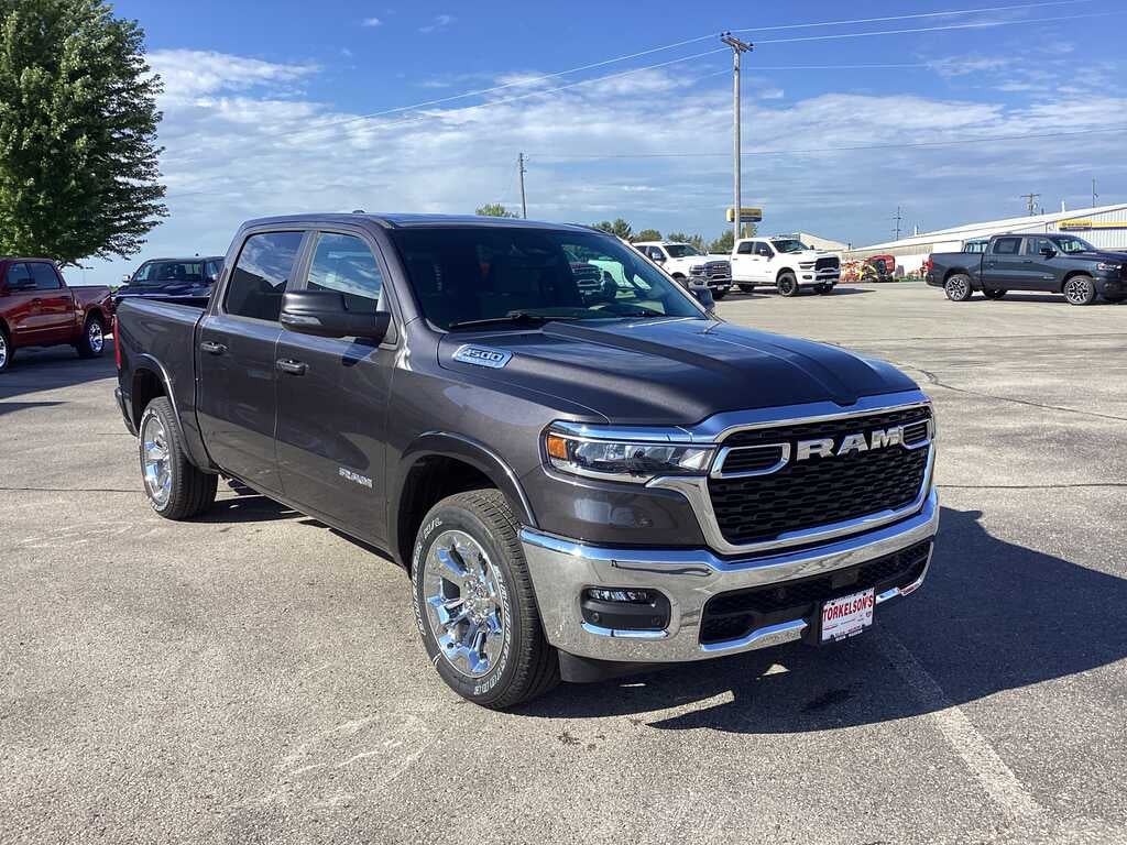 2026 RAM 1500 RAM 1500 BIG HORN CREW CAB 4X4 5'7' BOX