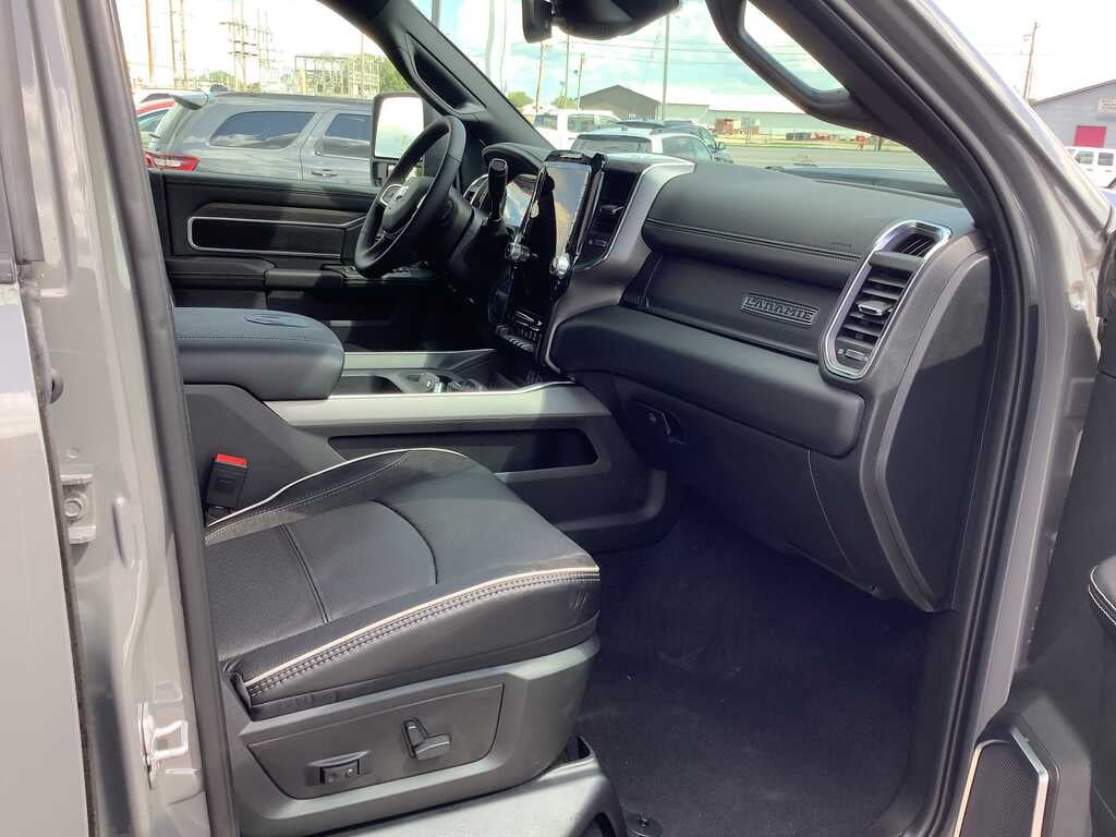 2027 RAM 2500 Crew Cab Laramie 4x4