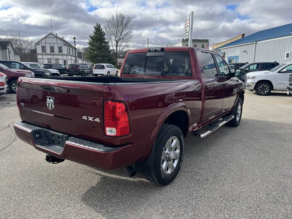 2018 RAM 2500 Laramie Crew Cab 4x4 6'4' Box