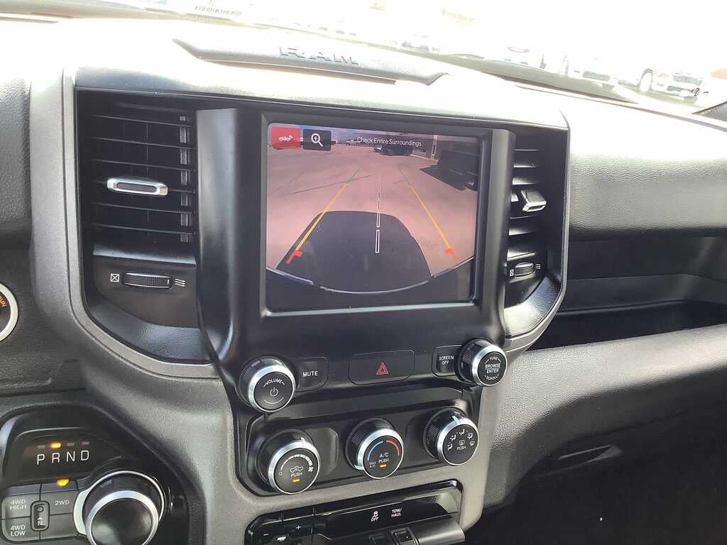 2022 RAM 2500 Tradesman Crew Cab 4x4 8' Box