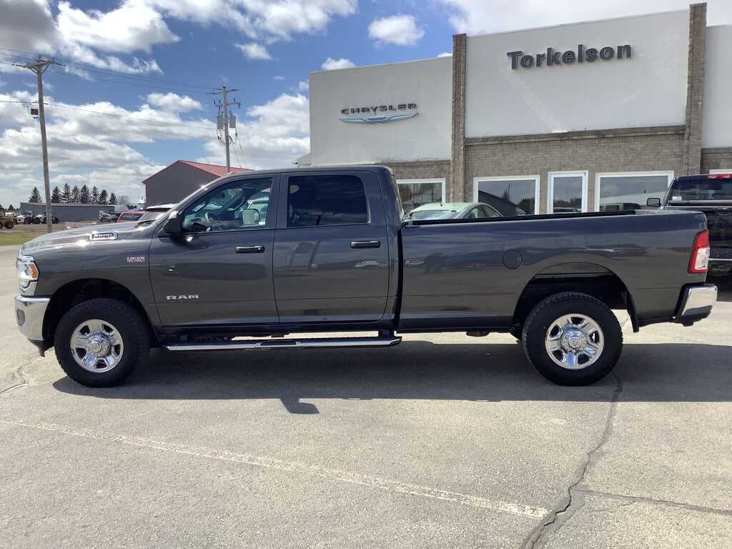 2022 RAM 2500 Tradesman Crew Cab 4x4 8' Box