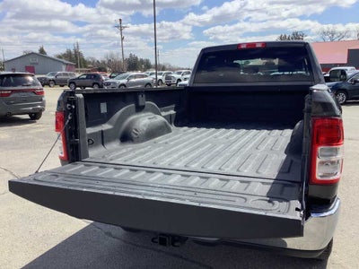 2022 RAM 2500 Tradesman Crew Cab 4x4 8' Box