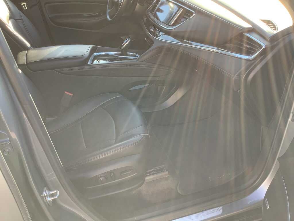 2019 Buick Enclave AWD Avenir