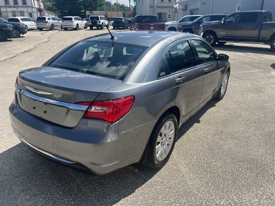 2013 Chrysler 200 LX