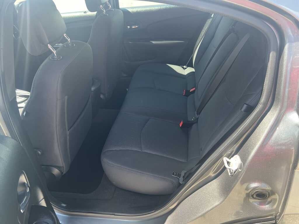 2013 Chrysler 200 LX
