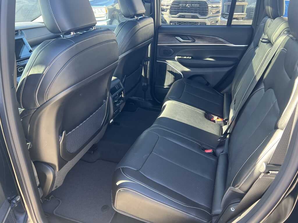 2026 Jeep Grand Cherokee GRAND CHEROKEE LIMITED RESERVE 4X4