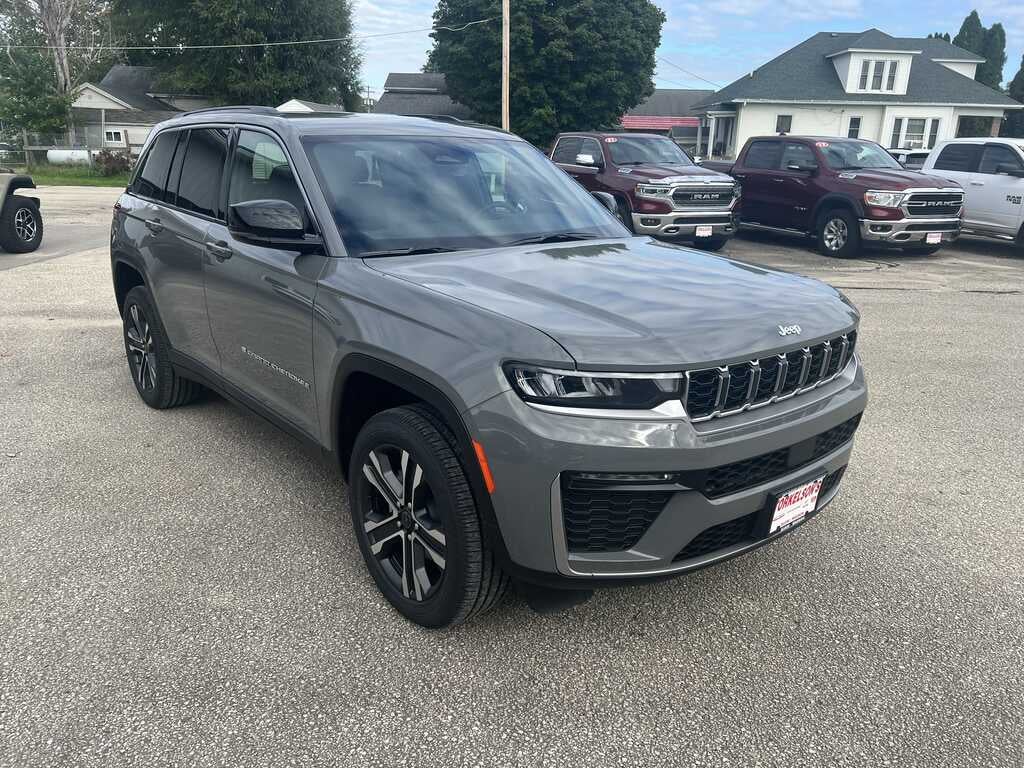 2027 Jeep Grand Cherokee GRAND CHEROKEE LIMITED 4X4